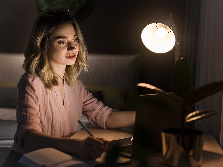 minimising-glare-innovative-lighting-solutions-to-improve-comfort-and-productivity